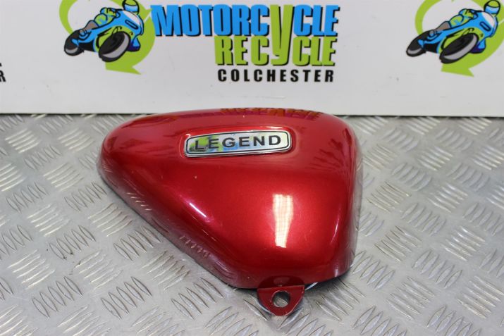 Triumph Legend TT Cover Right Lower Seat 1998 to 2001 900 B052