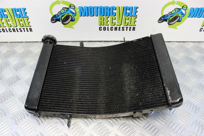 Triumph Street Triple 675 Radiator Rad with Cap 2013 to 2016 B049