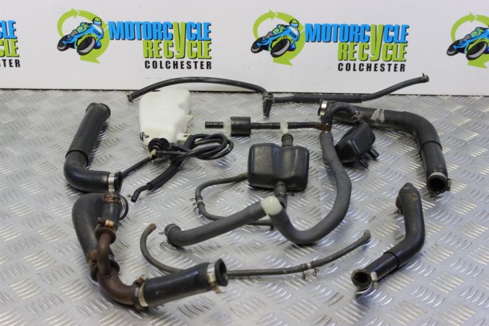 Yamaha R6 Coolant Hoses with Bottle Cap 5EB YZF-R6 1999 to 2002 B069