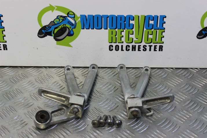 Yamaha R6 Footrest Hangers Rear Pillion 5EB YZF-R6 1999 to 2002 B069