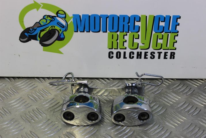 Kawasaki VN 1500 Vulcan Classic Handlebar Clamps 1996 to 2001 B067