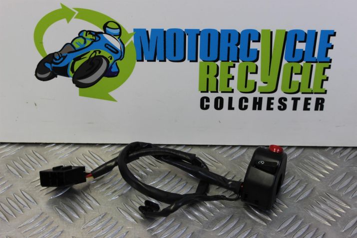 Triumph Speed Triple 1050 Switchgear Right 2005 to 2007 B056