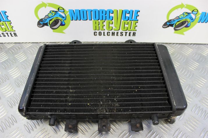 Triumph Thunderbird Sport 900 Radiator 1997 to 2004 B101
