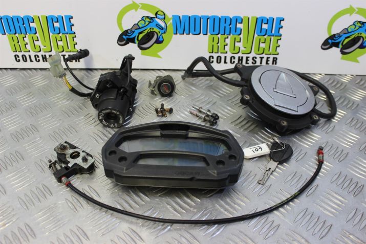 Ducati Monster 1100 Evo Lock Set with Clocks Keys Locks 2012 2013 M1100 B082