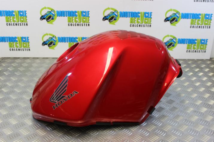 Honda ST 1300 Fuel Tank Petrol R275 Pan European 2002 to 2007 ST1300 B065
