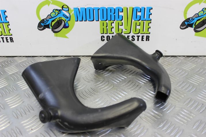 Yamaha XJR 1300 Air Guides Intake Front 1999 to 2003 XJR1300 B048