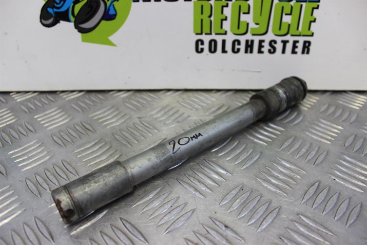 Honda CBR 900 RR Wheel Spindle Front Fireblade RRW 1998 1999 CBR900 B053