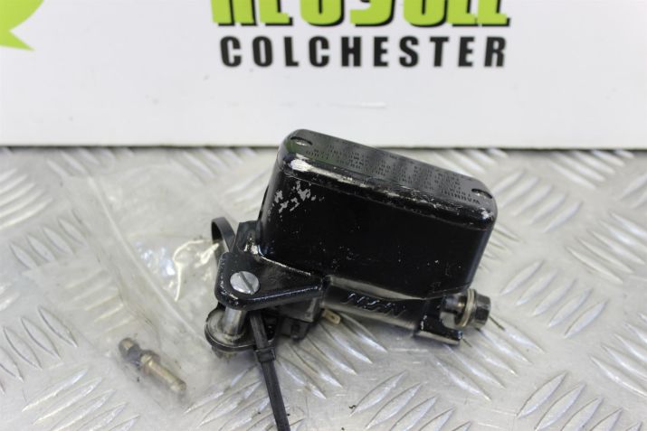 Honda VFR 800 Brake Master Cylinder Front 1998 to 2001 VFR800 VFR800F B050
