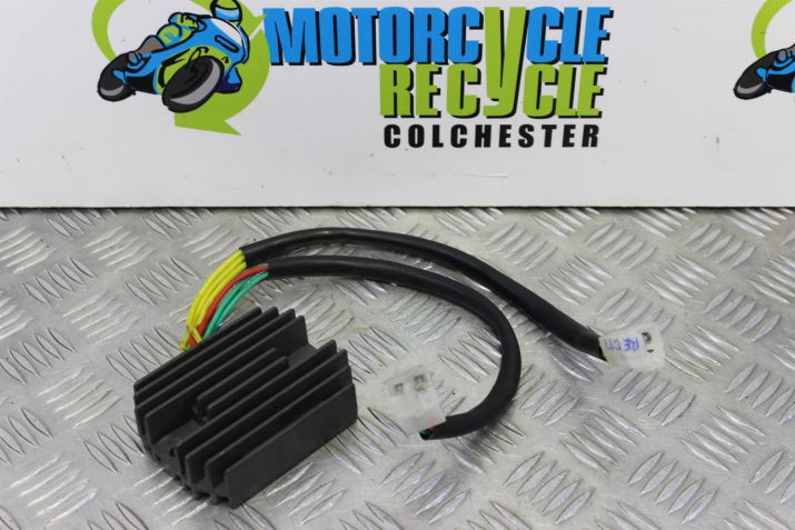 Honda VFR 800 Regulator Rectifier 1998 to 2001 VFR800 VFR800F B050