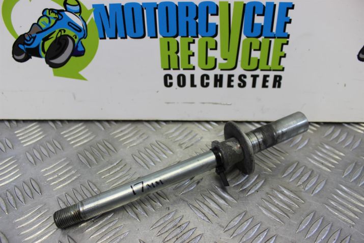 Suzuki GSX 600 F Wheel Spindle Front GSXF 2001 to 2006 GSX600F B071