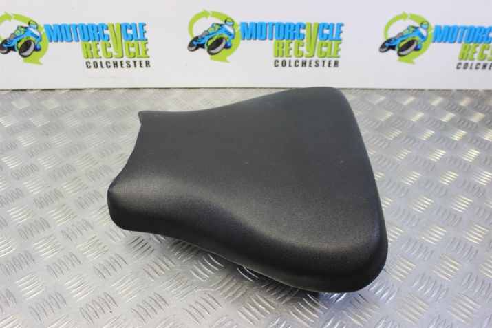 Suzuki GSXR 600 SRAD Seat Riders Front 1997 to 2000 GSXR600 GSX-R B064