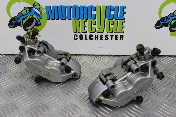 Honda CBR 900 RR Brake Calipers Front Fireblade RRW 1998 1999 CBR900 B053