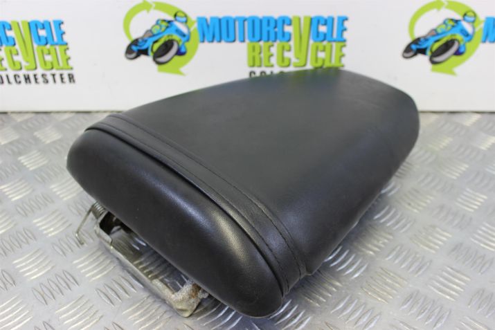 Honda CBR 900 RR Seat Rear Pillion Fireblade RRW 1998 1999 CBR900 B053