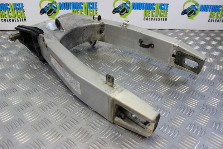 Suzuki GSF 1200 Bandit Swingarm Rear 1997 to 2000 Mk1 GSF1200 B058