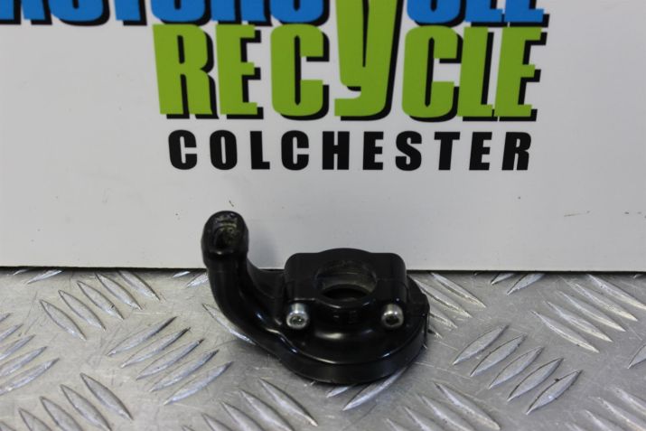 Triumph Street Triple 675 Throttle Cable Holder 2013 to 2016 B049