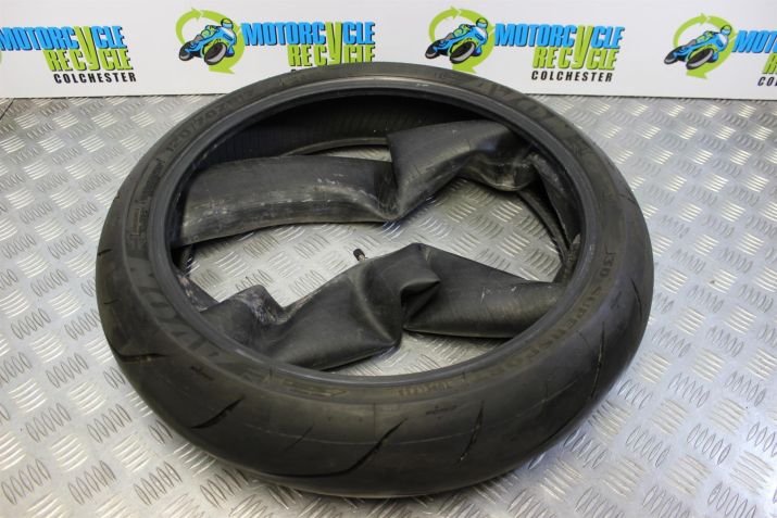 Triumph Thunderbird Sport 900 Tyre Front 120/70-17 Avon 1997 to 2004 B101