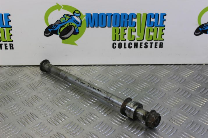 Suzuki RF 900 Wheel Spindle Rear RF900R RF900 1994 to 1999 B060