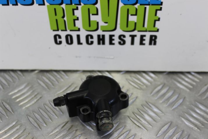 Triumph Legend TT Clutch Slave Cylinder 1998 to 2001 900 B052