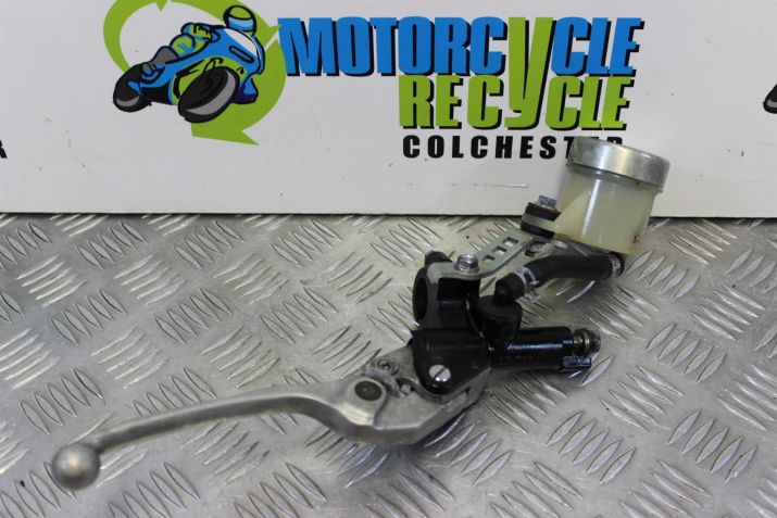 Honda CBR 900 RR Brake Master Cylinder Front Fireblade 1998 1999 CBR900 B053