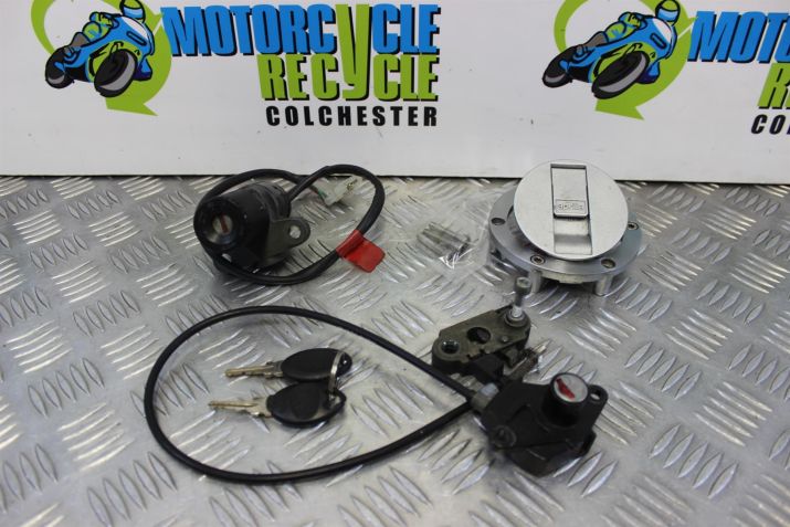 Aprilia RSV 1000 Mille Lock Set Keys Locks 2001 2002 RSV1000 B047