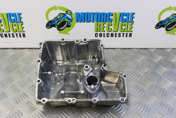 Yamaha R6 Sump Pan Engine Oil 5EB YZF-R6 1999 to 2002 YZF B069