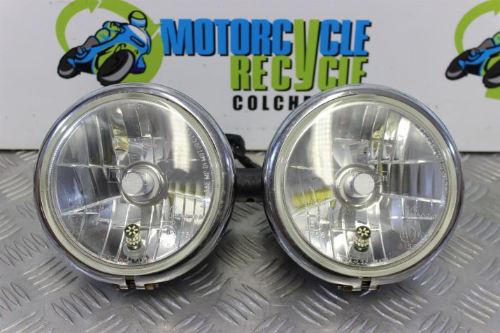 Triumph Speed Triple 1050 Headlights UK Headlight Set 2005 to 2007 B056