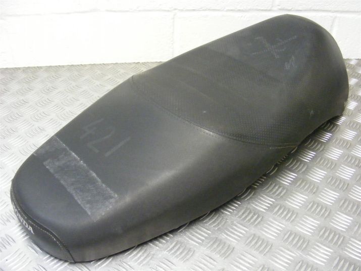 Honda PS 125 i Seat 2006 to 2012 JF17 A708