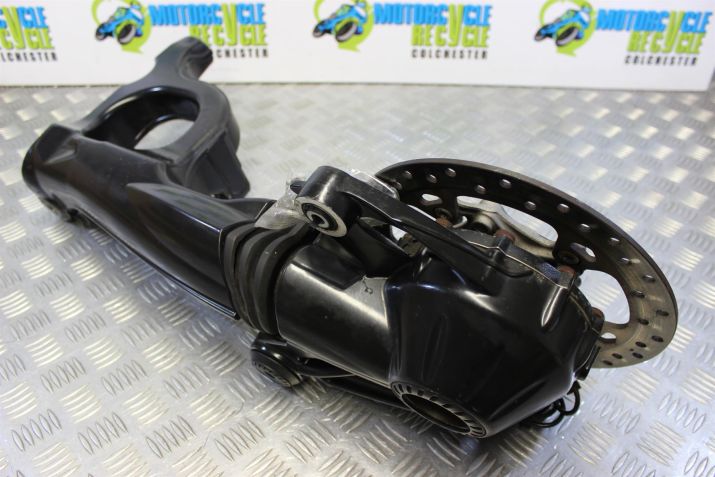 BMW K 1200 S Swingarm Final Drive Diff Hub K1200S 2004 to 2008 B061