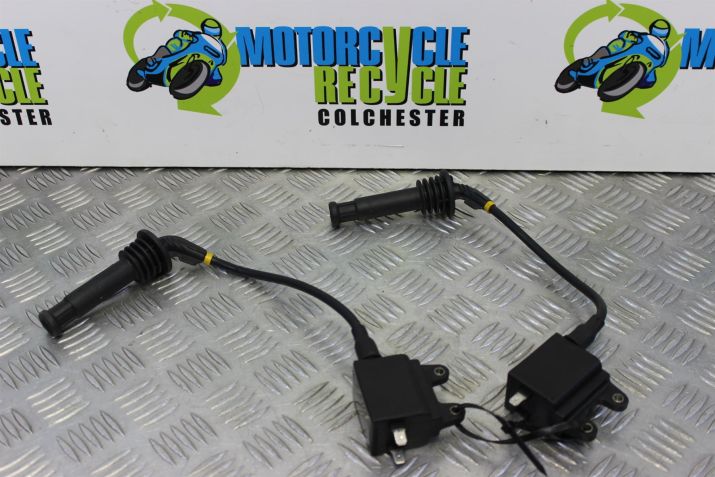 Triumph Legend TT Ignition Coils GILL x2 1998 to 2001 900 B052