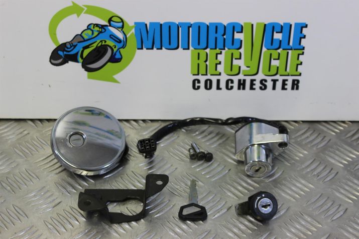 Kawasaki VN 1500 Vulcan Classic Lock Set Key Locks 1996 to 2001 B067