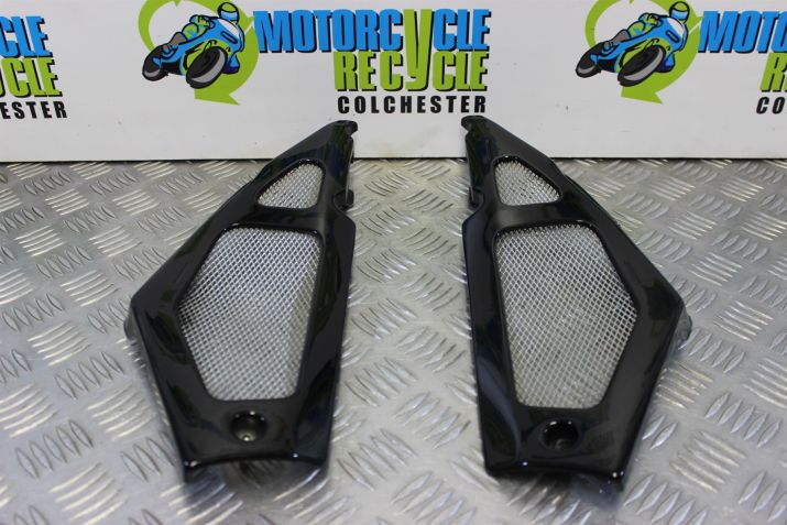 Aprilia RSV 1000 Mille Panels Lower Seat Mesh 2001 2002 RSV1000 B047