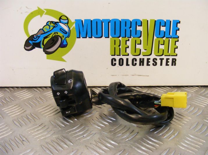 Suzuki GSXR 750 Switchgear Left 2000 to 2003 K1 K2 K3 GSXR750 B075