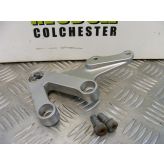 Suzuki GSXR 750 Footrest Hanger Right Front 2000 to 2003 K1 K2 K3 GSXR750 B075