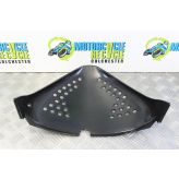 Suzuki GSXR 600 SRAD Panel Front Fairing V-Piece 1997 to 2000 GSXR600 B064