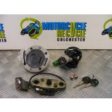 Suzuki GSXR 750 Lock Set Keys 26k miles 2000 to 2003 K1 K2 K3 GSXR750 B075